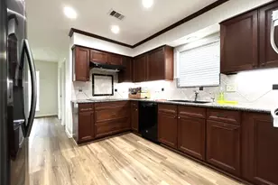 2714 River Birch Dr, Sugar Land, TX 77479 - Photo 6