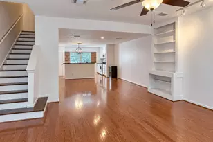 1005 Joe Annie St, Houston, TX 77019 - Photo 10