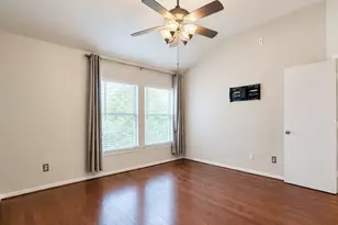1005 Joe Annie St, Houston, TX 77019 - Photo 12