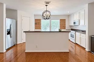 1005 Joe Annie St, Houston, TX 77019 - Photo 6