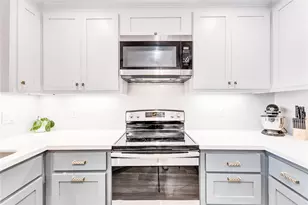 2450 Wickersham Ln, Austin, TX 78741 - Photo 8