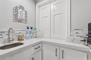 7927 Wolfield Ln, Houston, TX 77071 - Photo 10