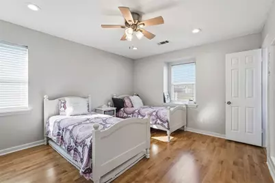 7927 Wolfield Lane, Houston, TX 77071 - Photo 18