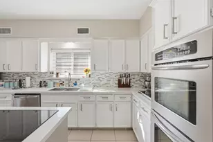 7927 Wolfield Ln, Houston, TX 77071 - Photo 8