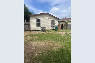 2308 Russell Street, Houston, TX 77026 - Photo 14