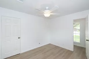5704 Leggett Ln, Pearland, TX 77584 - Photo 18