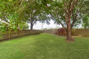 5704 Leggett Ln, Pearland, TX 77584 - Photo 26