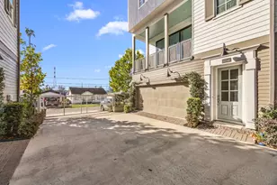 2234 Lou Ellen Ln, Houston, TX 77018 - Photo 10