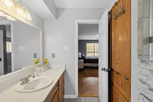 117 E Park Dr, Conroe, TX 77356 - Photo 16
