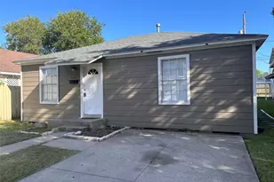 607 Bolster St, Baytown, TX 77520 - Photo 2
