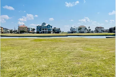 24 Long Key, Hitchcock, TX 77563 - Photo 12