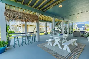 4210 Campeche Dr, Galveston, TX 77554 - Photo 10