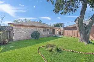 14006 Briarworth Dr, Houston, TX 77077 - Photo 24
