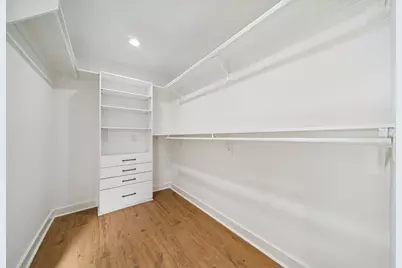 1502 Des Jardines Street, Houston, TX 77023 - Photo 22