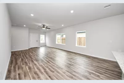 18724 Loom Drive, Conroe, TX 77306 - Photo 14