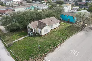 5127 Bernardo De Galvez, Galveston, TX 77551 - Photo 2