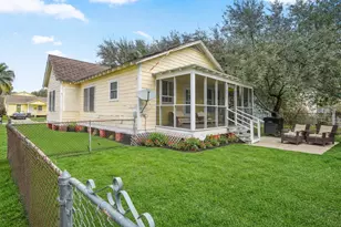 5127 Bernardo De Galvez, Galveston, TX 77551 - Photo 6