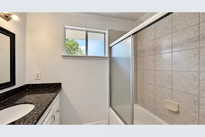 11630 Sageglen Drive, Houston, TX 77089 - Photo 18