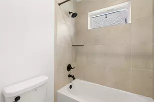 660 Crested Duck Ct, Willis, TX 77318 - Photo 12