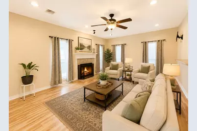 2204 Springwood Dr, Brenham, TX 77833 - Photo 6