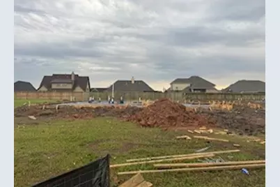 1568 Elm Court, Angleton, TX 77515 - Photo 2