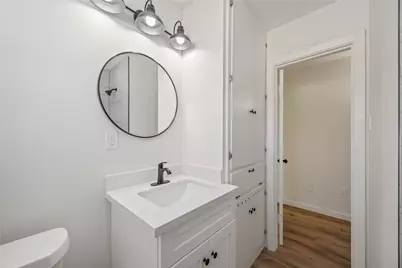 5942 Ridgeway Drive, Houston, TX 77033 - Photo 18