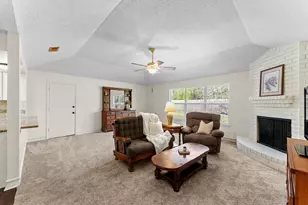 17815 Heritage Colony Ct, Webster, TX 77598 - Photo 8