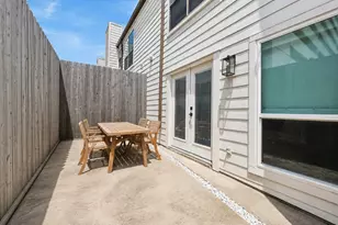 2555 Bering Dr, Houston, TX 77057 - Photo 22