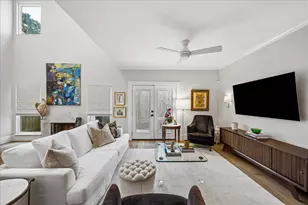 2555 Bering Dr, Houston, TX 77057 - Photo 2