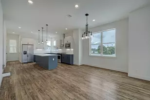 1537 W 24th St, Houston, TX 77008 - Photo 4