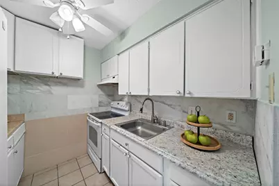 3224 Timmons Lane #135, Houston, TX 77027 - Photo 6