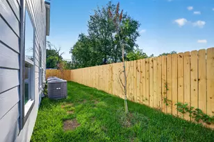 306 Bolden St, Houston, TX 77029 - Photo 18
