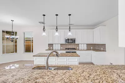 10023 Katherine Court, Houston, TX 77089 - Photo 12