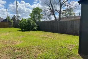 614 S Erwin St, Brazoria, TX 77422 - Photo 48