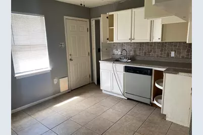 614 S Erwin St, Brazoria, TX 77422 - Photo 18