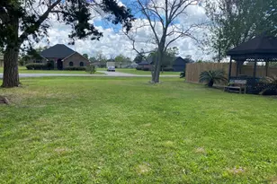 614 S Erwin St, Brazoria, TX 77422 - Photo 8