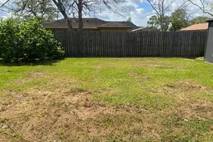 614 S Erwin St, Brazoria, TX 77422 - Photo 34