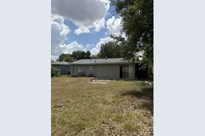 6111 Doulton Drive, Houston, TX 77033 - Photo 12