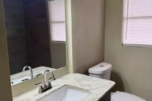 6111 Doulton Dr, Houston, TX 77033 - Photo 8