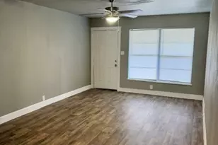 6111 Doulton Dr, Houston, TX 77033 - Photo 2