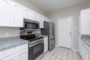 11313 Red Creek Cir, Corpus Christi, TX 78410 - Photo 6