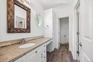597 Piney Point Rd, Piney Point Village, TX 77024 - Photo 28