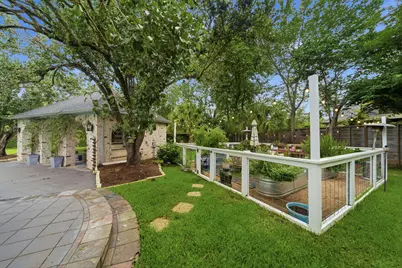 597 Piney Point Road, Piney Point Village, TX 77024 - Photo 34