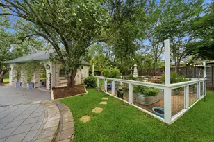 597 Piney Point Rd, Piney Point Village, TX 77024 - Photo 36