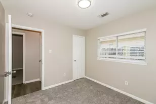 21807 Cascade Hollow Ln, Spring, TX 77379 - Photo 14