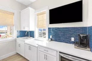 135 Sunrise Ave, Port Aransas, TX 78373 - Photo 46