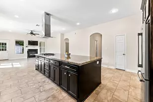 3676 Pin Oak Dr, Conroe, TX 77301 - Photo 10
