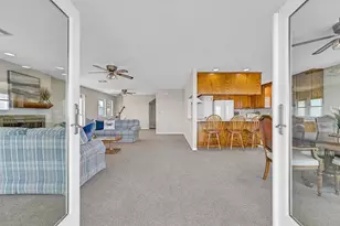 243 Isles End Rd, Tiki Island, TX 77554 - Photo 8