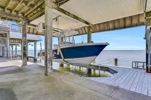243 Isles End Rd, Tiki Island, TX 77554 - Photo 32
