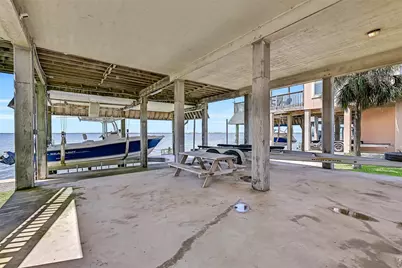 243 Isles End Road #RR2, Tiki Island, TX 77554 - Photo 30